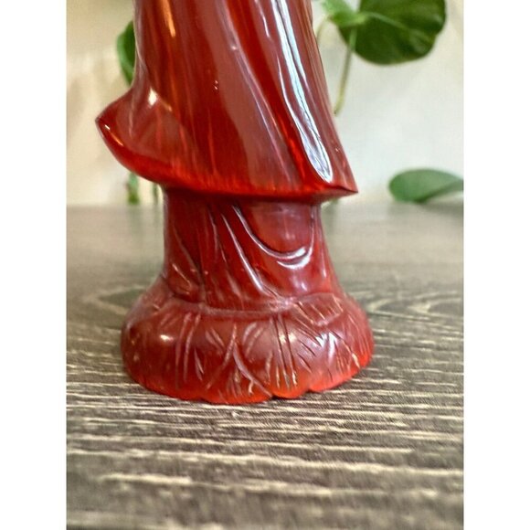 Red Resin Asian Figurine Statue - Picture 4 of 8